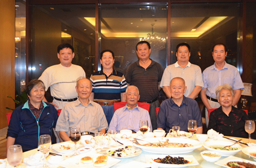 ǰ���������Ժ���ˣ����Ժ裬�غ��٣������������������ˡ��������������������������ֺ�