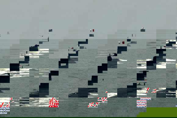 ����Ǳͧʻ�������ӿ��� ��Ӱ��.jpg