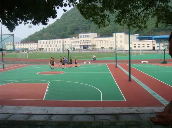 ������С ���������ǵ�����������Ư����2010.5������.jpg